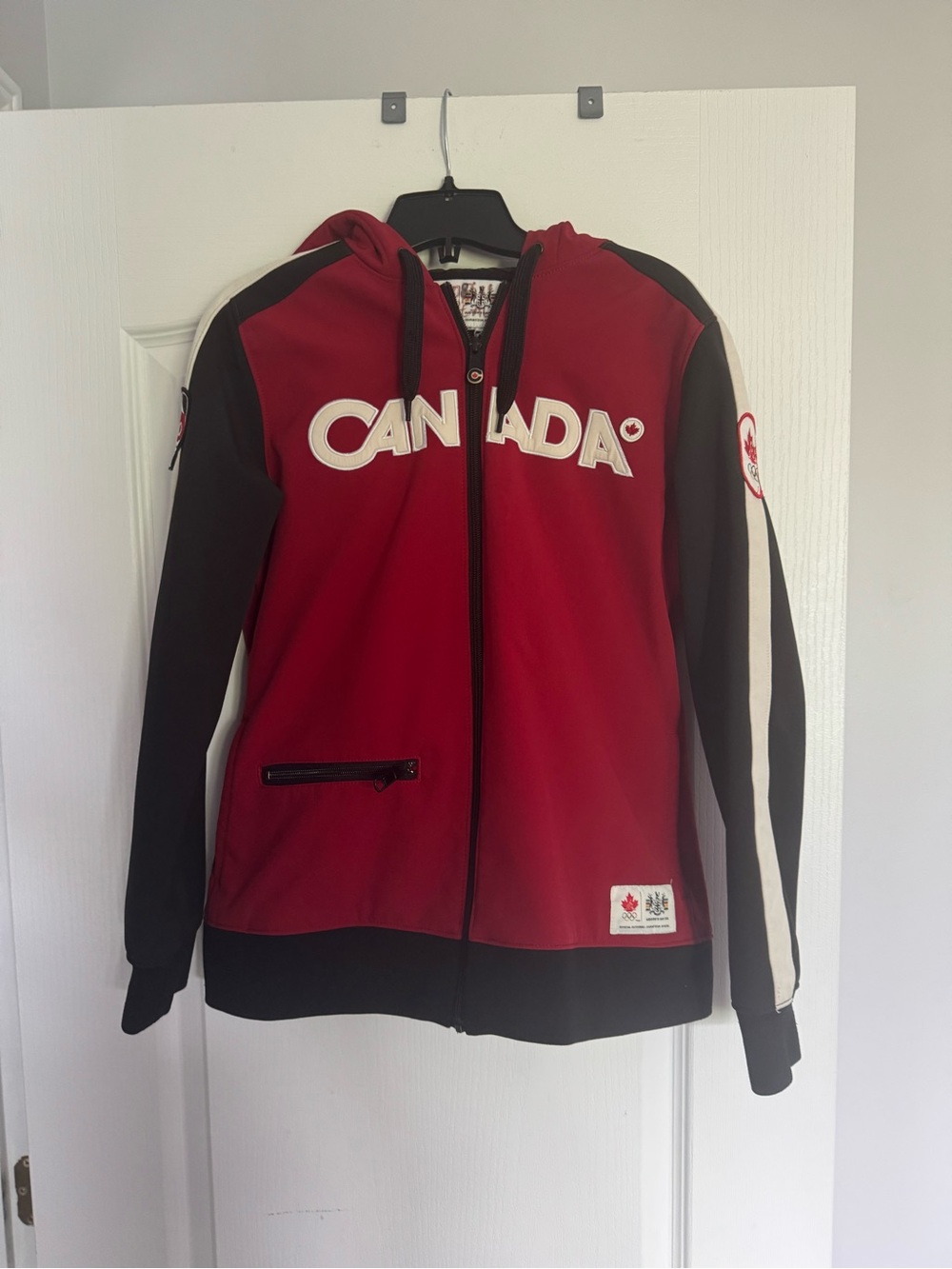 Hudson’s Bay Co Canada 2010 Vancouver Olympic Red & Black Hooded Rare Zip Jacket